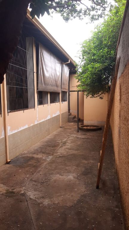 Venda de Casas / Padrão na cidade de Araraquara