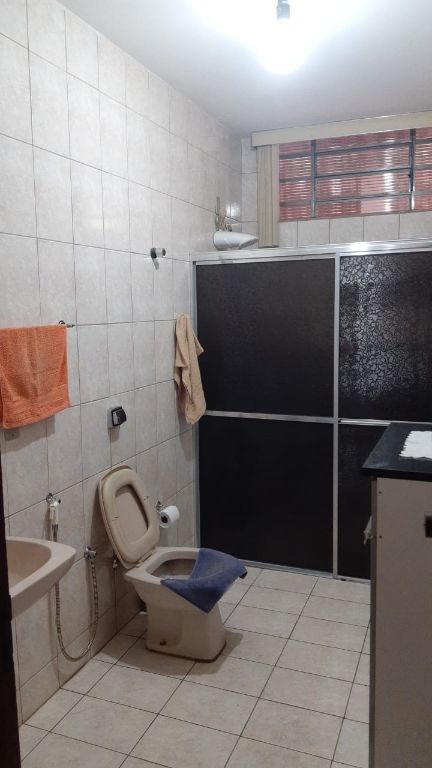 Venda de Casas / Padrão na cidade de Araraquara