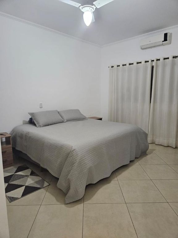 Venda de Casas / Padrão na cidade de Araraquara