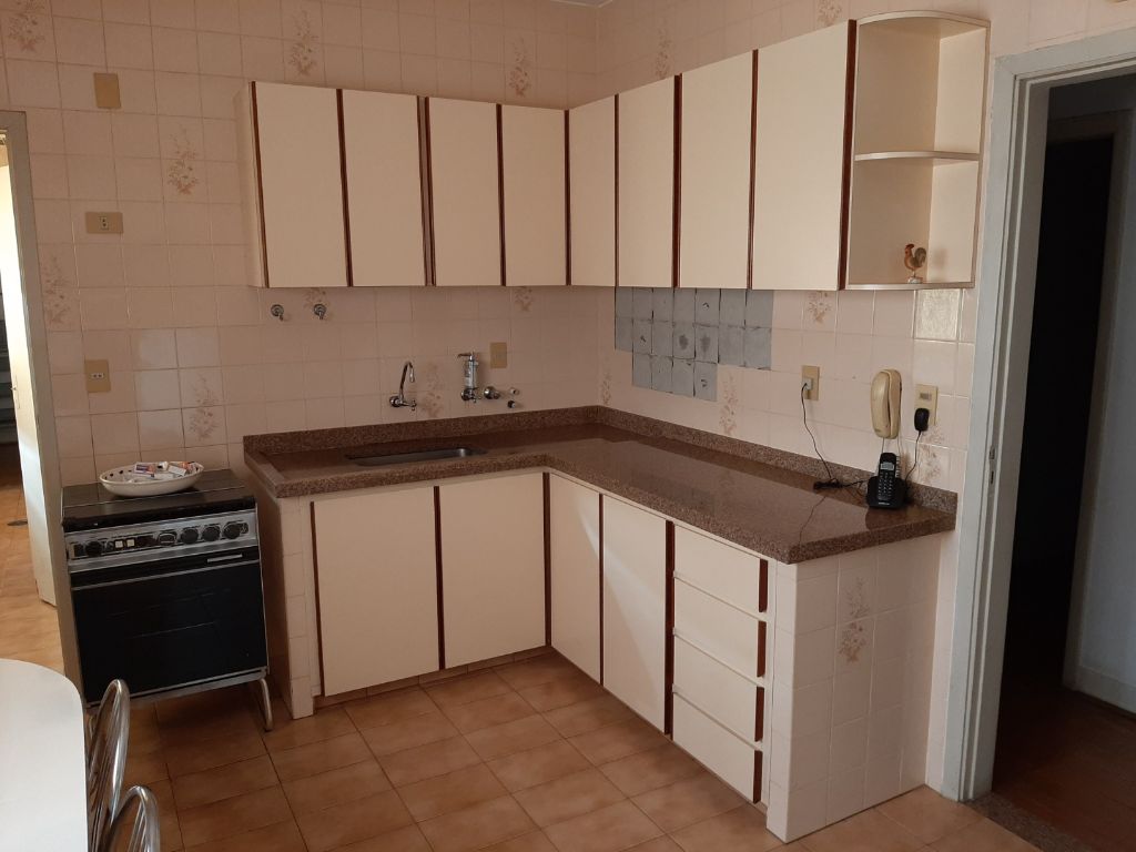 Venda de Apartamentos / Padrão na cidade de Araraquara