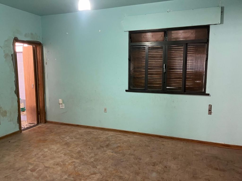 Locação de Casas / Padrão na cidade de Araraquara