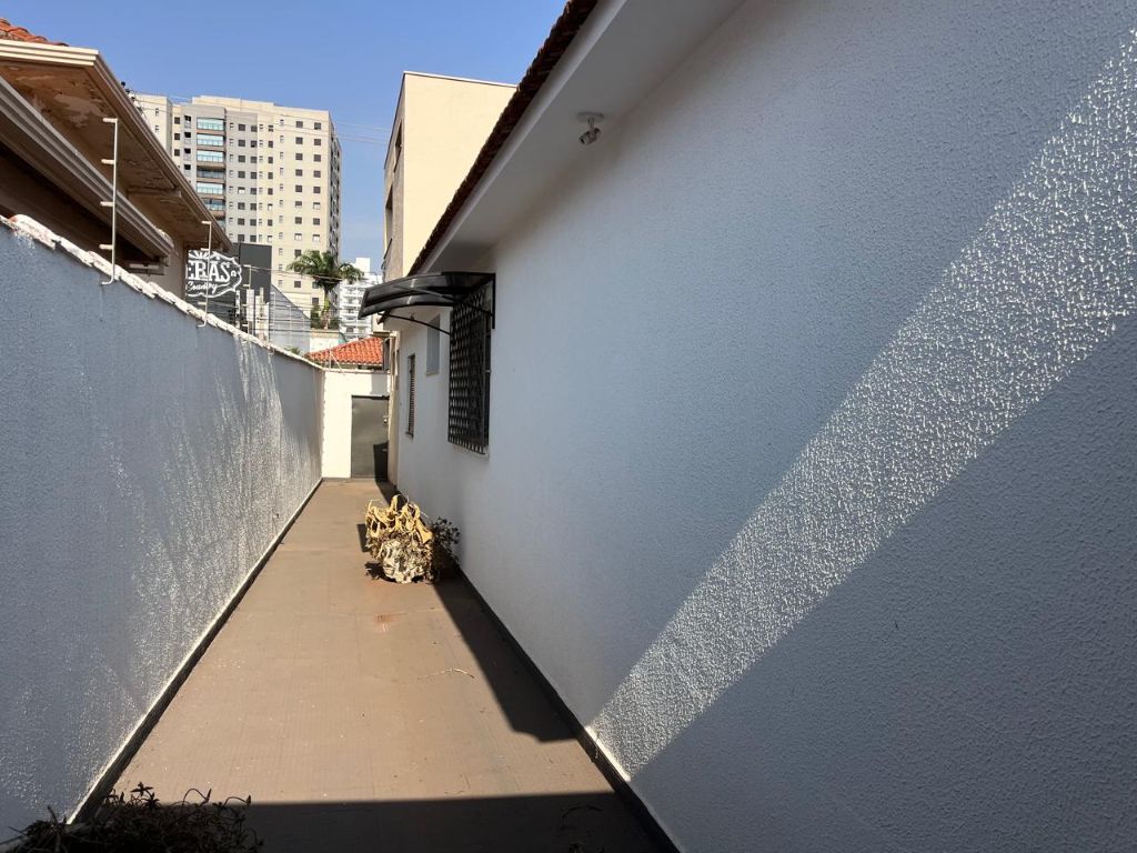 Locação de Casas / Padrão na cidade de Araraquara