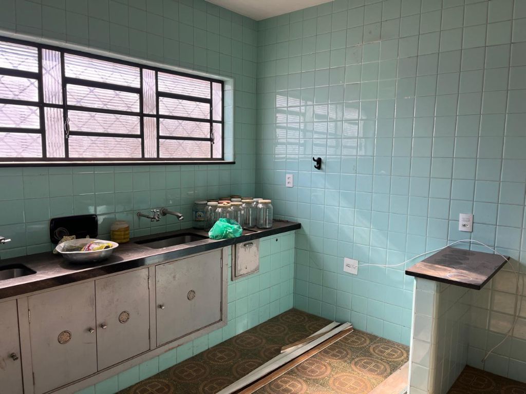 Locação de Casas / Padrão na cidade de Araraquara