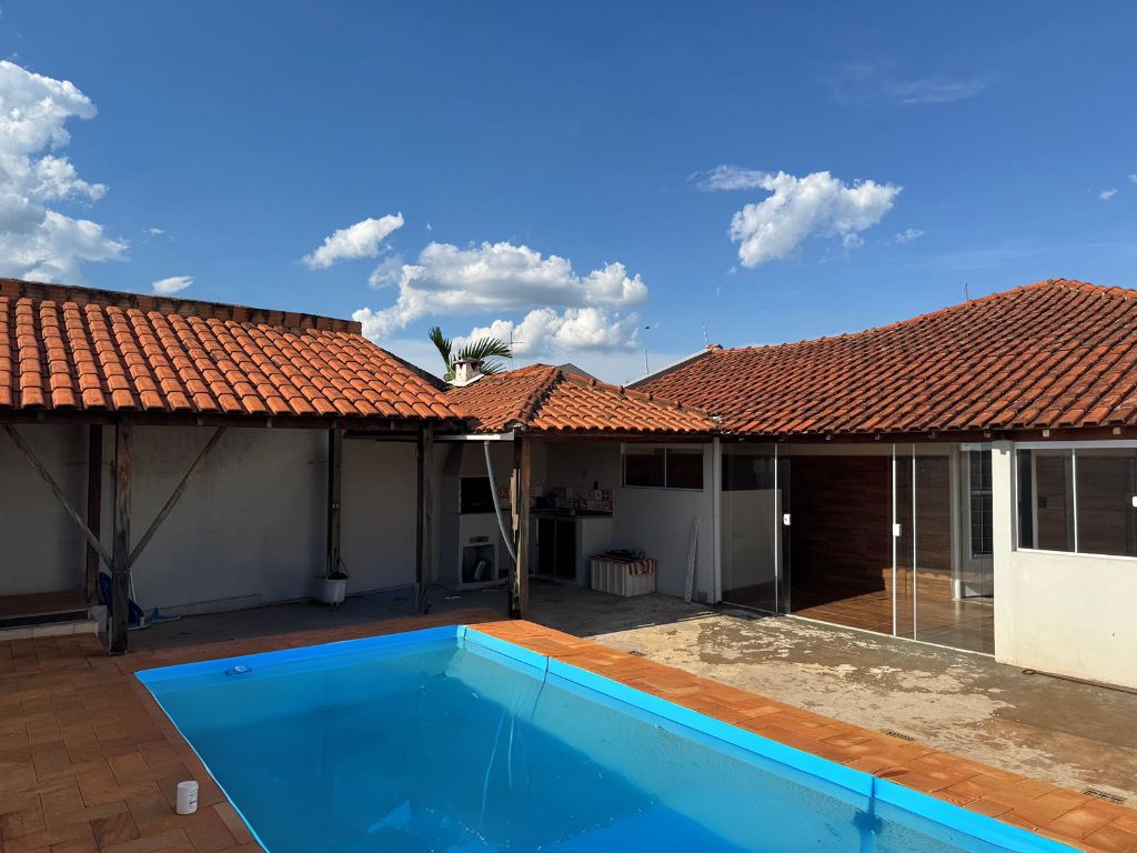 Venda de Casas / Padrão na cidade de Araraquara