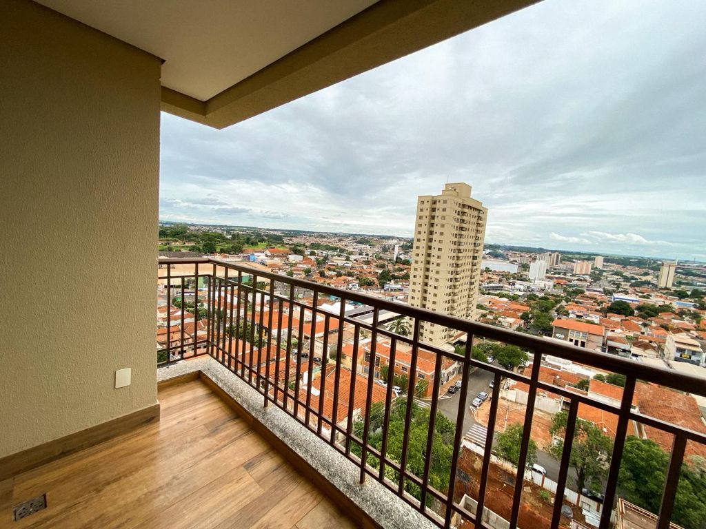 Apartamento Padrão à Venda no Centro de Araraquara