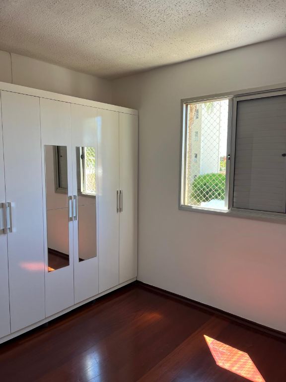 Venda de apartamentos / padrão na cidade de araraquara