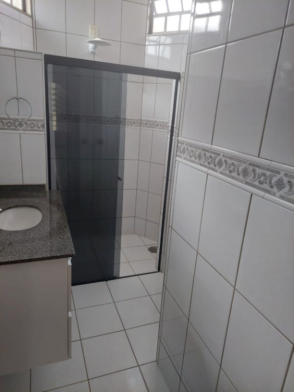 Casa Padrão à Venda no Centro de Araraquara - Imperdível!