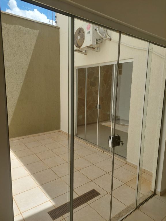 Casa Padrão à Venda no Centro de Araraquara - Imperdível!