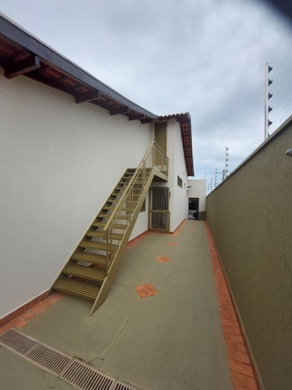 Casa Padrão à Venda no Centro de Araraquara - Imperdível!