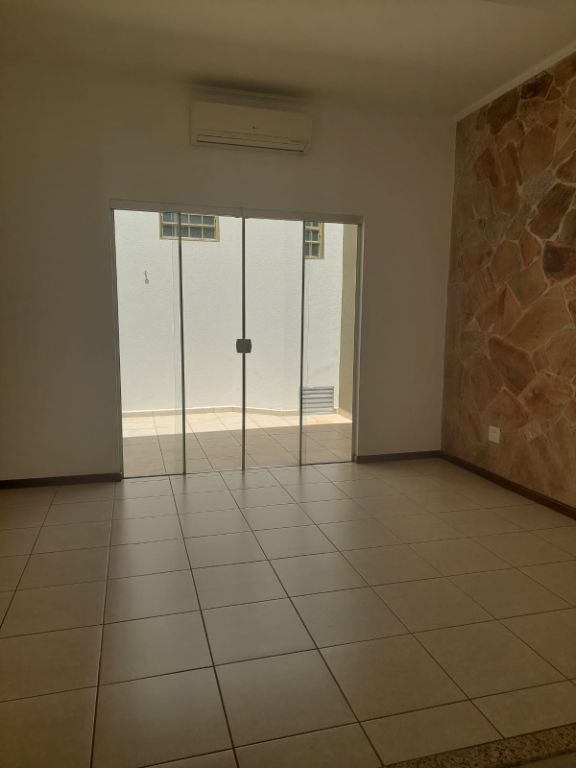 Casa padrão à venda no centro de araraquara - imperdível!