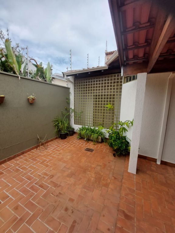 Casa Padrão à Venda no Centro de Araraquara - Imperdível!