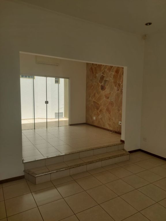 Casa padrão à venda no centro de araraquara - imperdível!