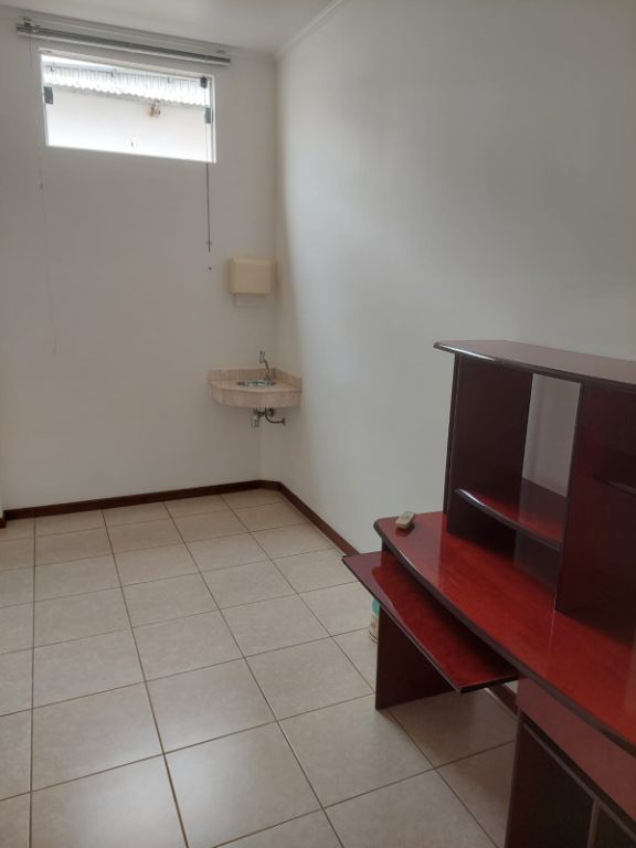Casa Padrão à Venda no Centro de Araraquara - Imperdível!