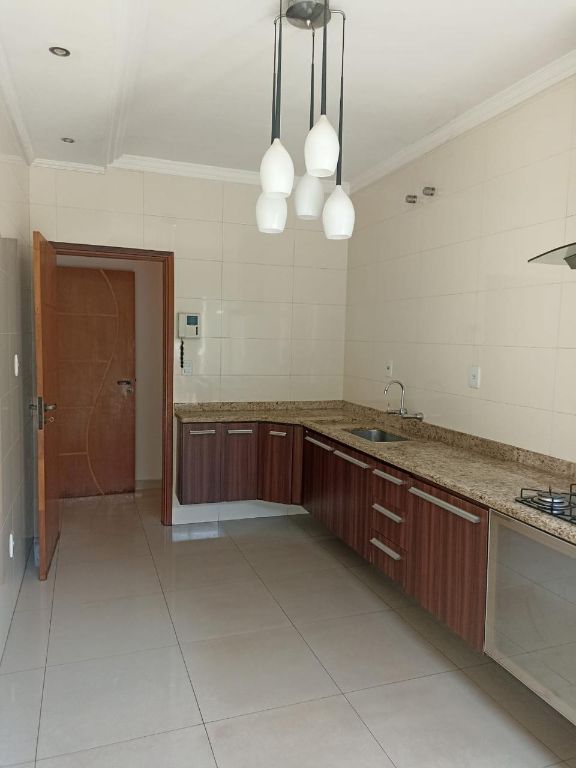 Venda de Casas / Alto Padrão na cidade de Araraquara