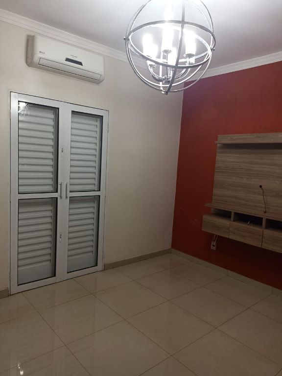 Venda de Casas / Alto Padrão na cidade de Araraquara