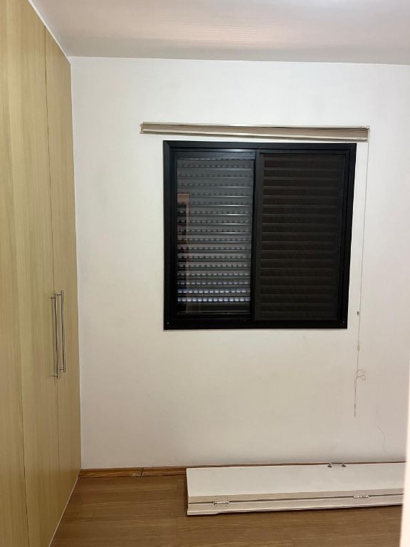 Venda de apartamentos / padrão na cidade de araraquara