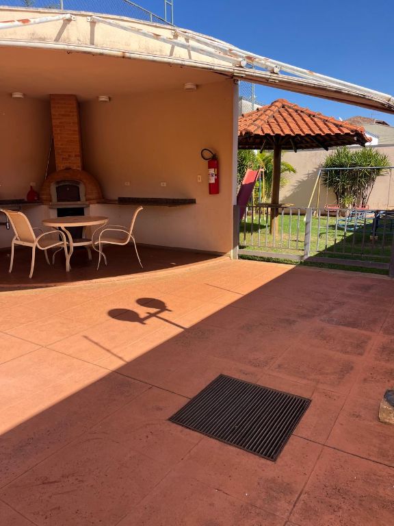 Venda de apartamentos / padrão na cidade de araraquara