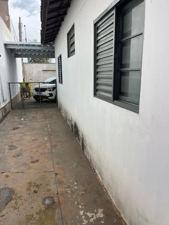 Venda de Casas / Padrão na cidade de Araraquara