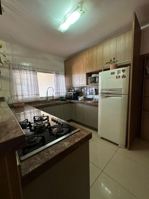Venda de casas / alto padrão na cidade de araraquara
