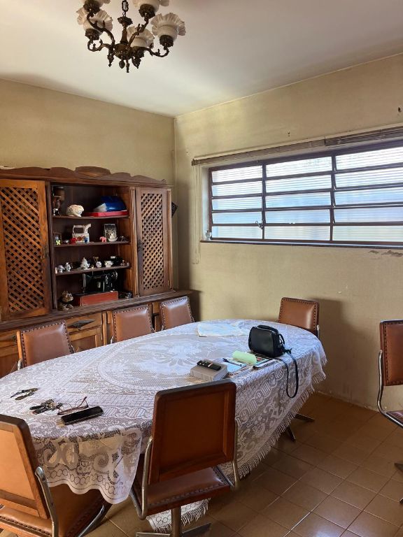 Venda de Casas / Alto Padrão na cidade de Araraquara