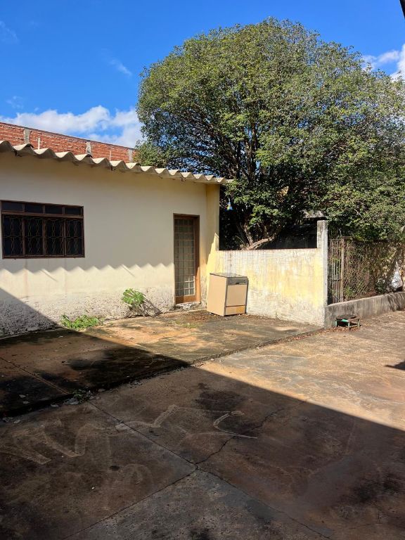 Venda de Casas / Alto Padrão na cidade de Araraquara