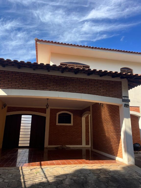 Venda de Casas / Alto Padrão na cidade de Araraquara