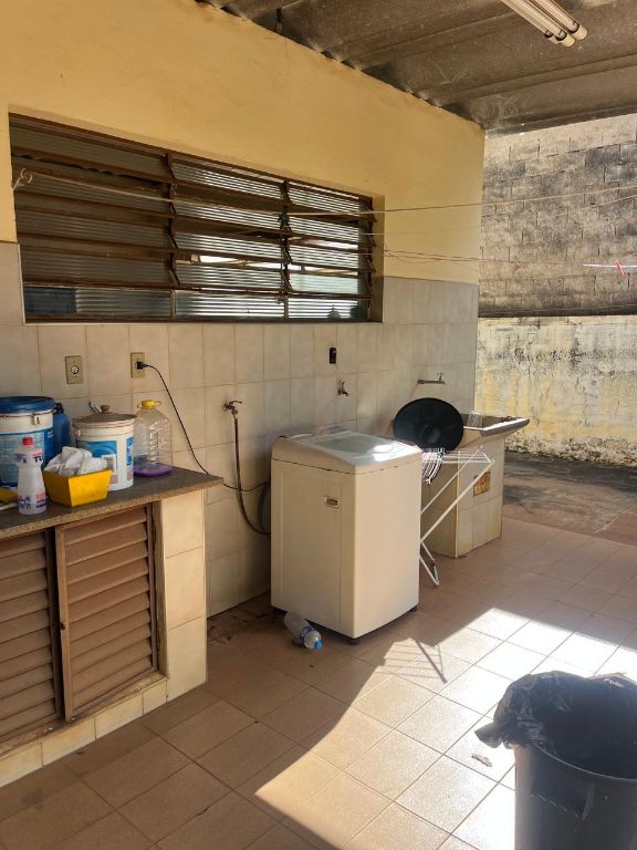 Venda de Casas / Alto Padrão na cidade de Araraquara