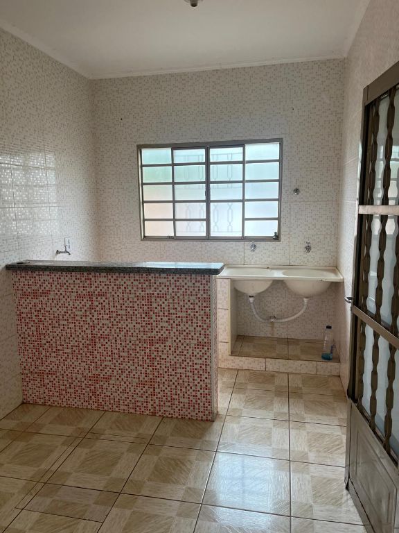 Locação de Casas / Padrão na cidade de Araraquara