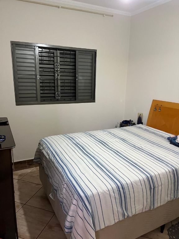 Venda de Casas / Padrão na cidade de Araraquara