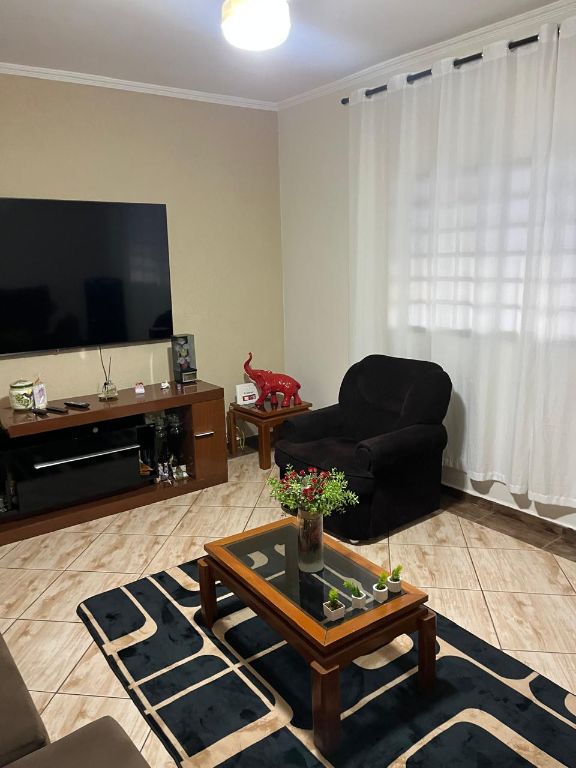 Venda de Casas / Padrão na cidade de Araraquara