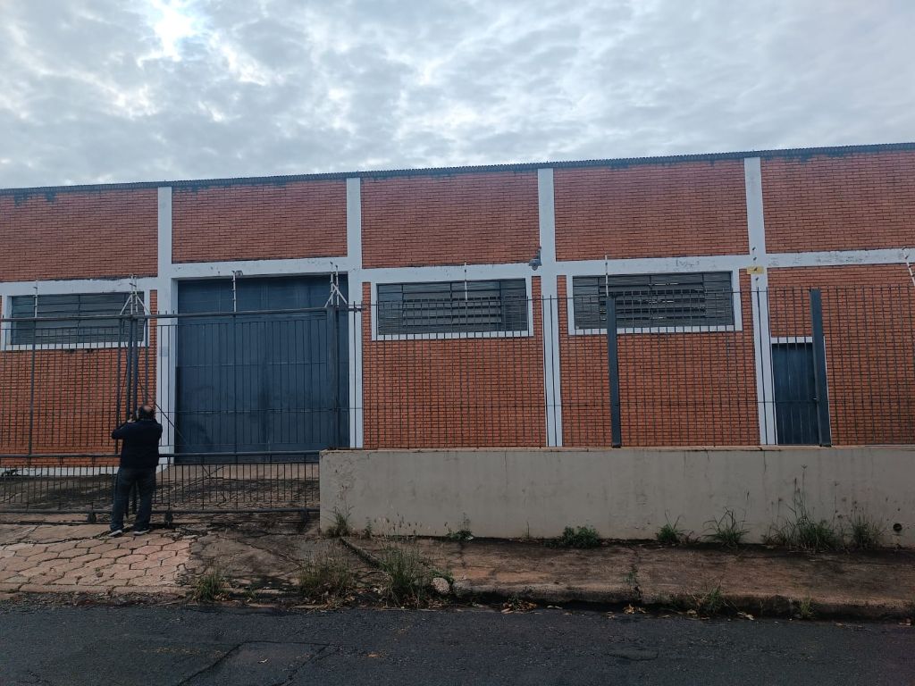 Locação de Industrial / Galpão na cidade de Araraquara