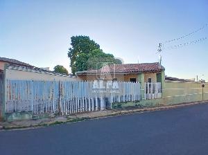 Casa para venda e locação com 2 quartos no Jardim Marabá, Tupã - Imobiliária Alfa