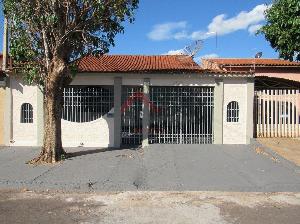 Casa para alugar com 2 quartos no CENTRO, Andradina - Atlântida Imóveis