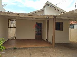 Casa Padrão para Alugar no Benfica, Andradina - 2 Dormitórios - Atlântida Imóveis