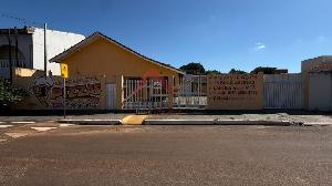 Casa Comercial para Alugar no Centro de Castilho - Atlântida Imóveis