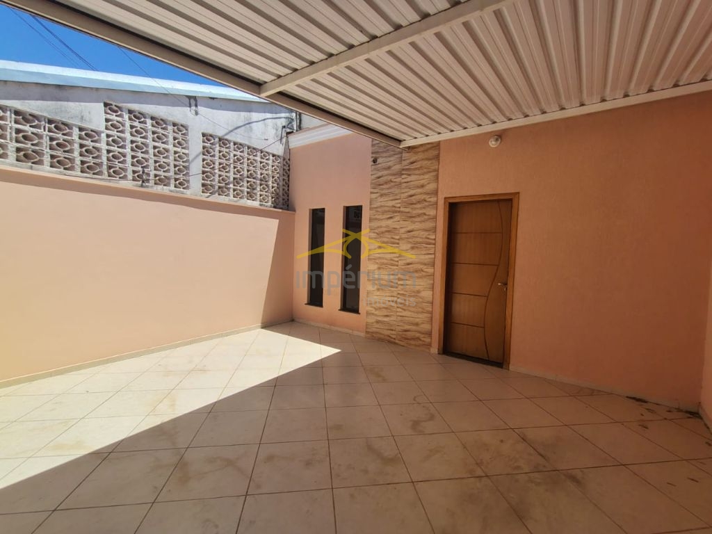 Casa em Residencial Vale das Nogueiras