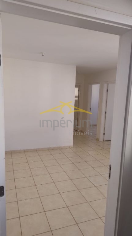 Apartamento em Jardim dos Lírios