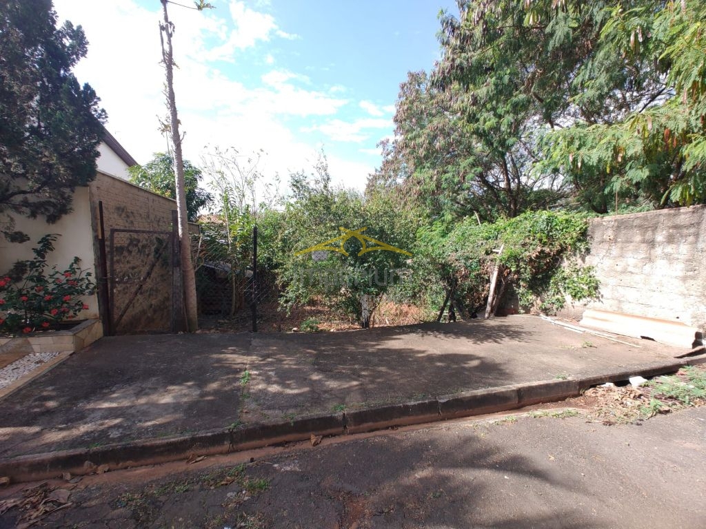 Terreno / Lote em Jardim Lizandra
