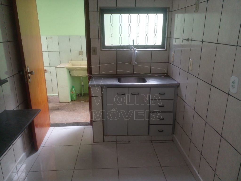 Locação de Casas / Padrão na cidade de Araraquara