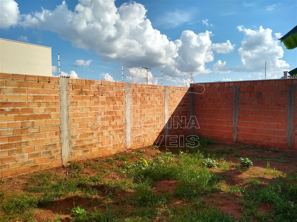 Venda de terreno / padrão na cidade de araraquara
