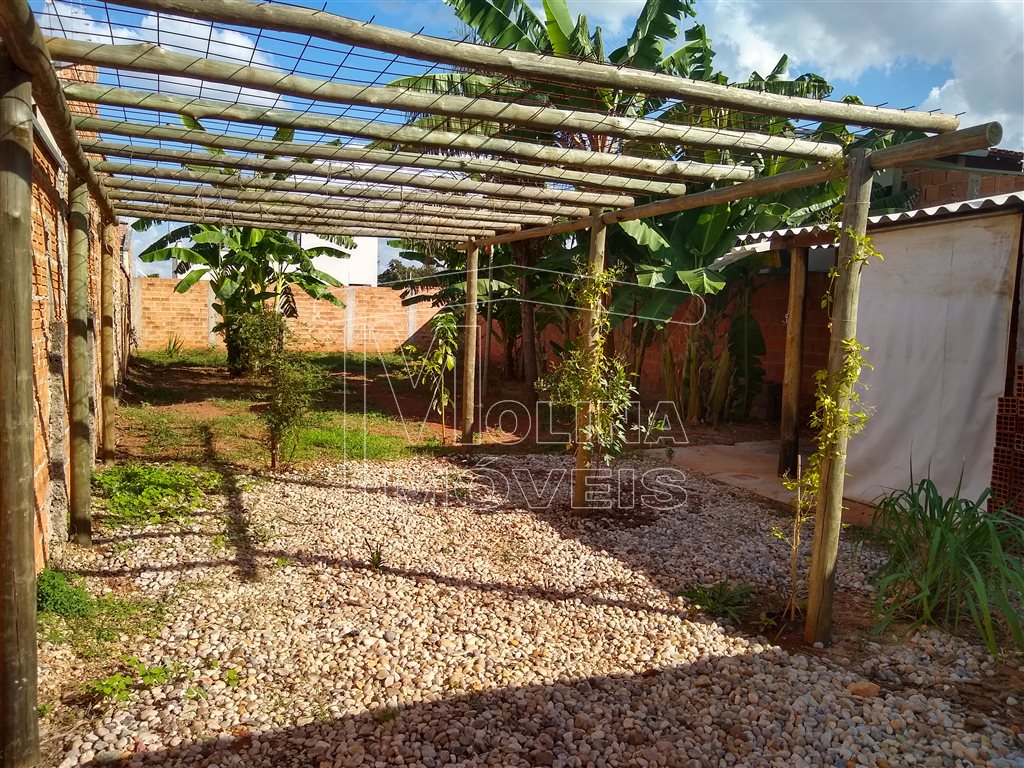 Venda de terreno / padrão na cidade de araraquara