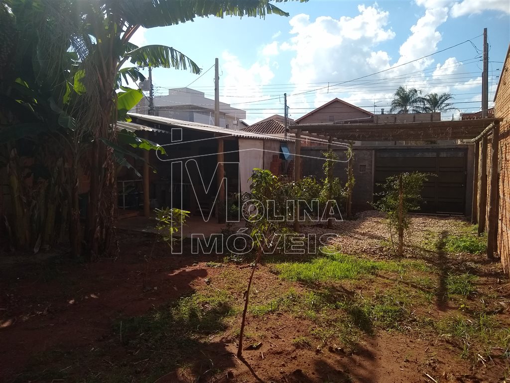 Venda de Terreno / Padrão na cidade de Araraquara