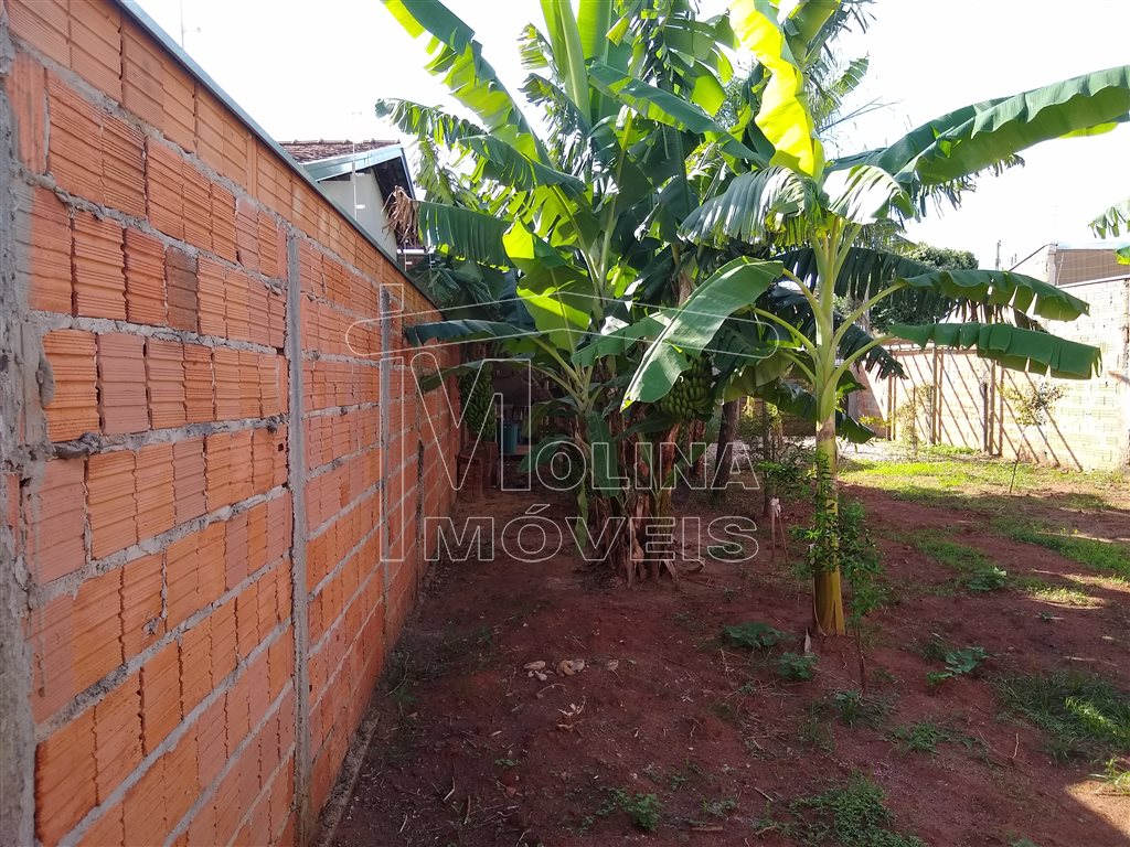 Venda de Terreno / Padrão na cidade de Araraquara