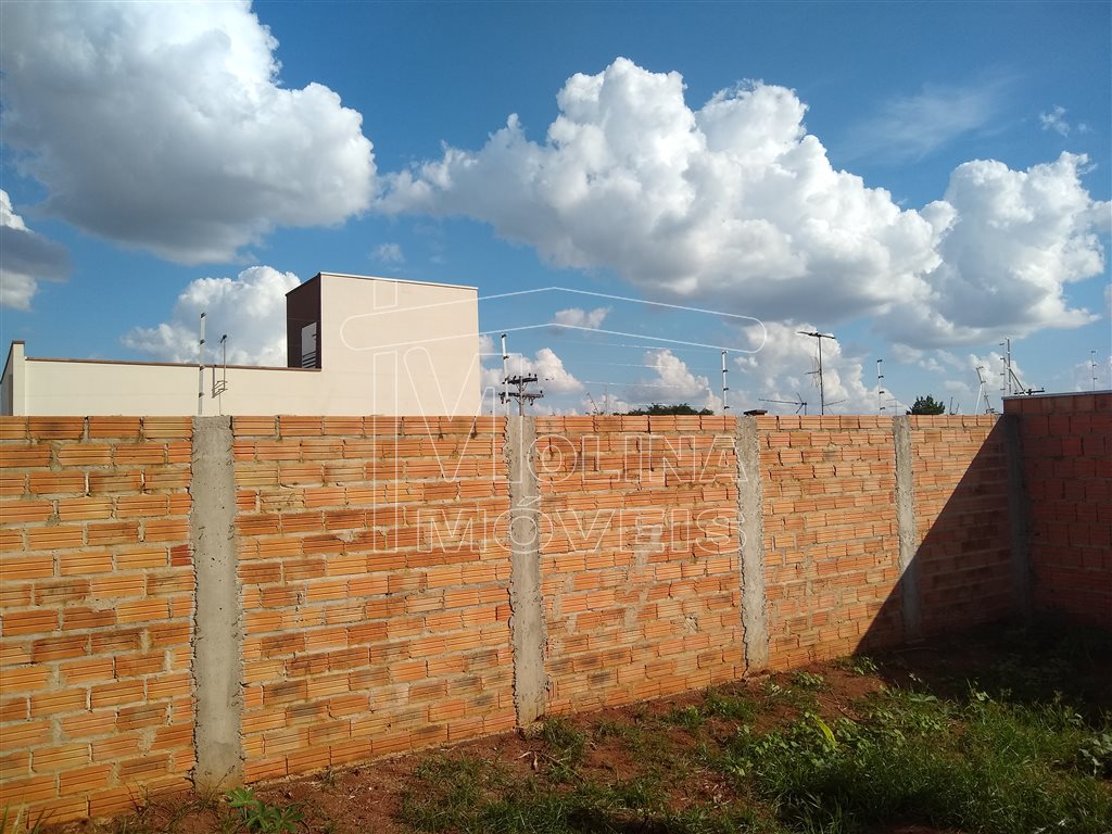 Venda de Terreno / Padrão na cidade de Araraquara
