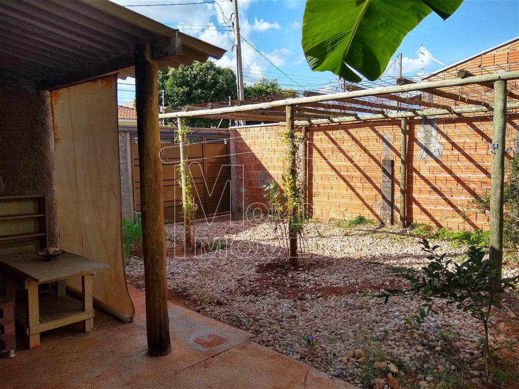 Venda de Terreno / Padrão na cidade de Araraquara