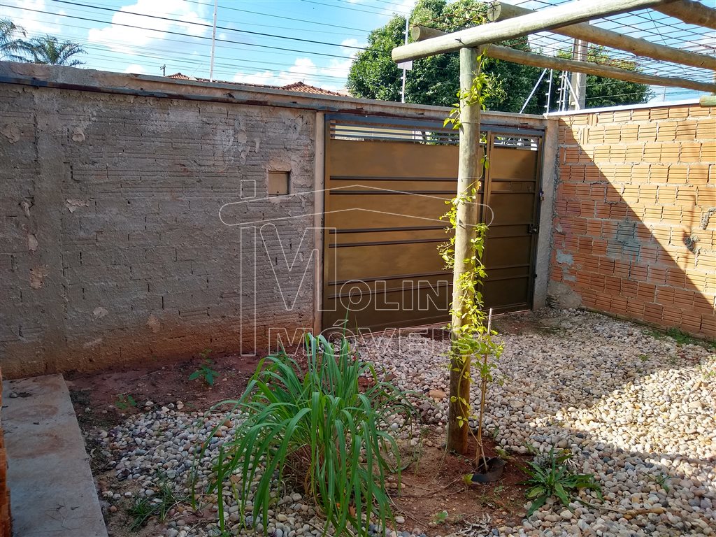 Venda de Terreno / Padrão na cidade de Araraquara