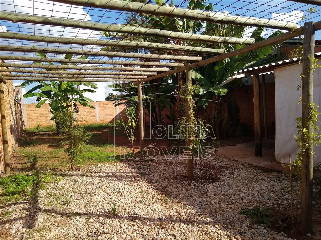 Venda de Terreno / Padrão na cidade de Araraquara