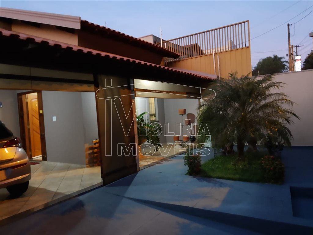 Venda de Casas / Padrão na cidade de Araraquara