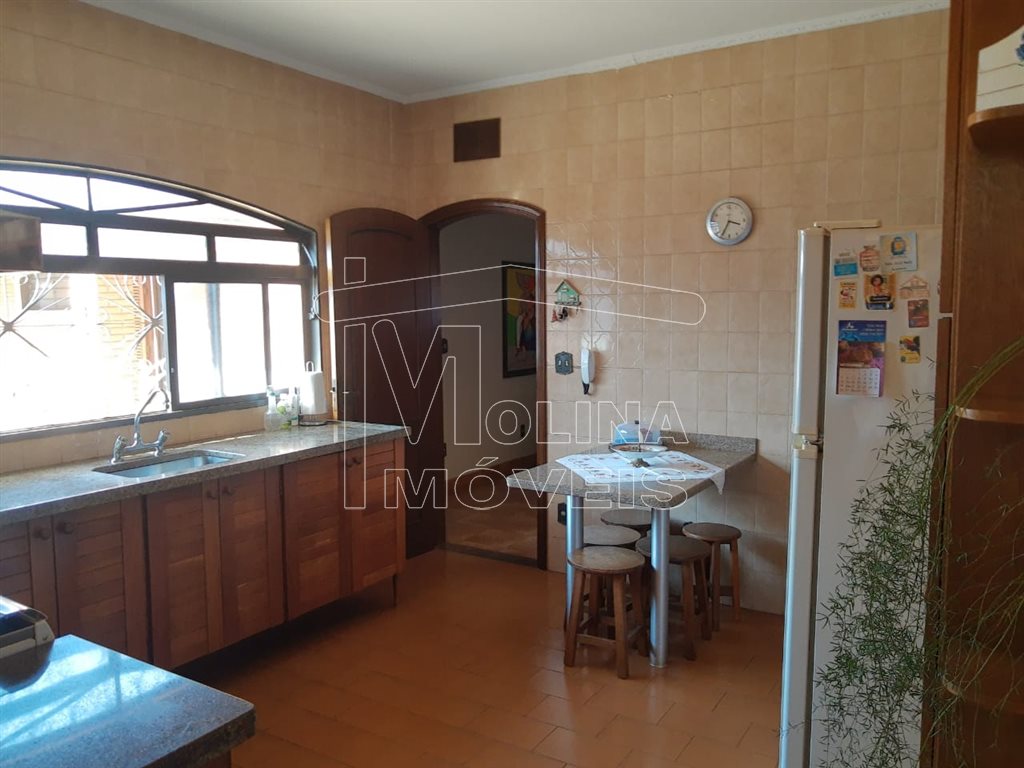 Venda de Casas / Padrão na cidade de Araraquara