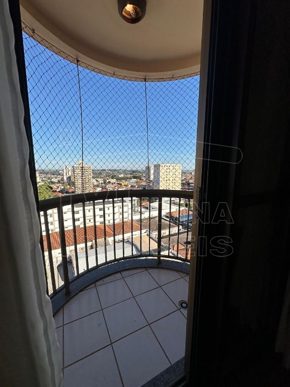 Venda de Apartamentos / Padrão na cidade de Araraquara